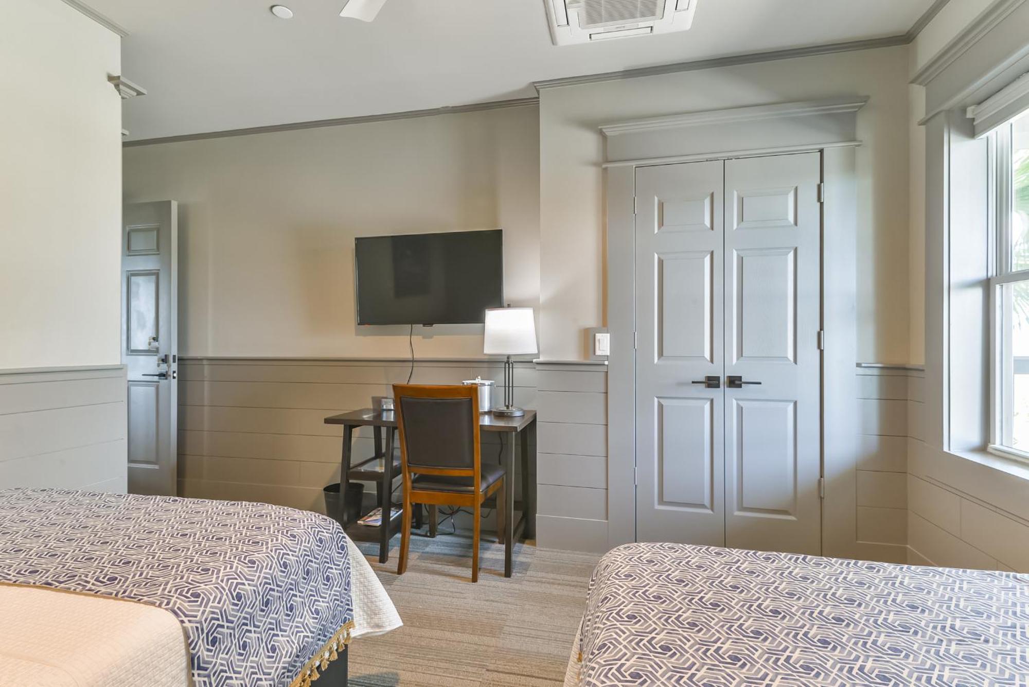Harborwalk Lodge Hitchcock 外观 照片