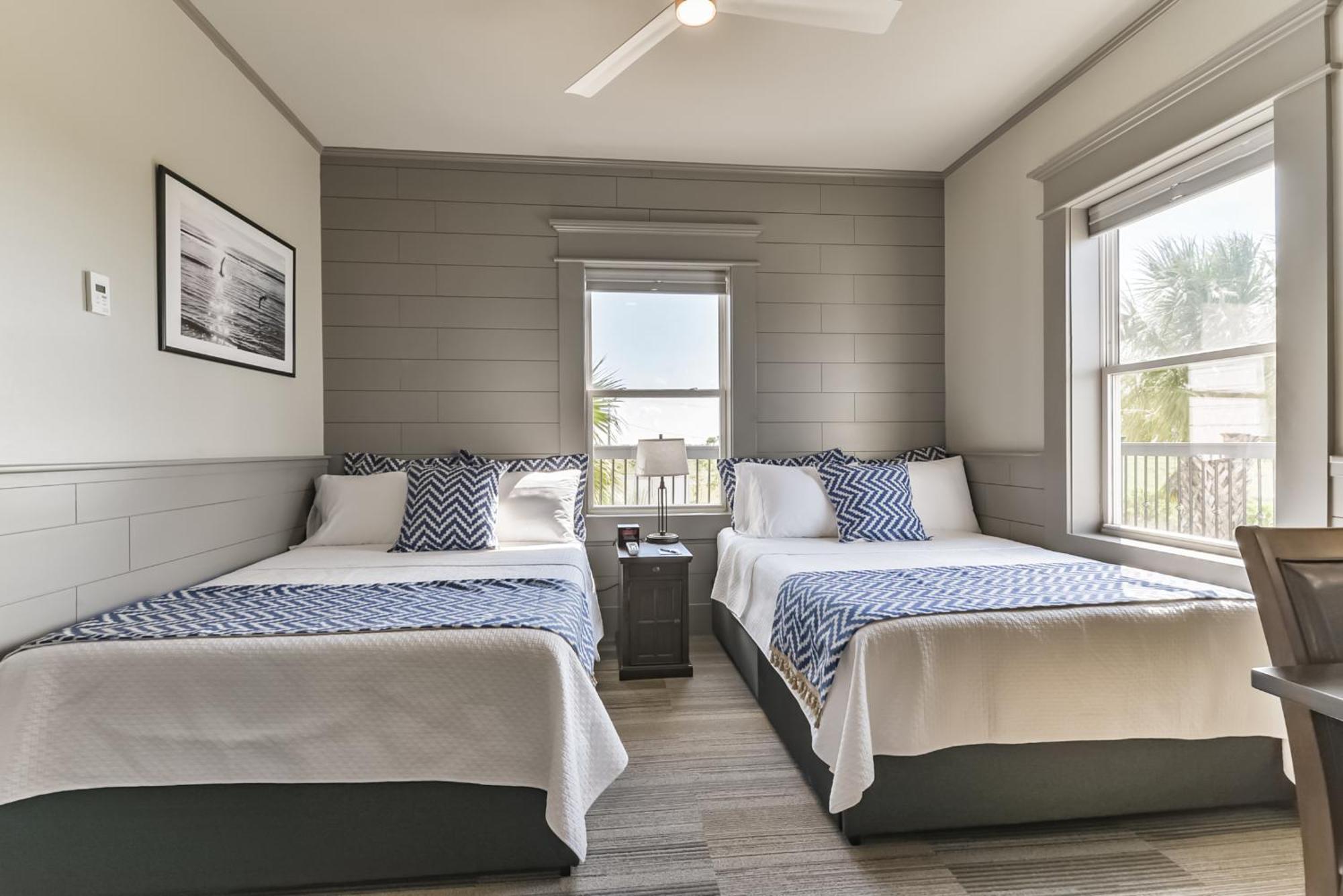 Harborwalk Lodge Hitchcock 外观 照片